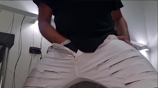 SOLO | CUMSHOT - OPEN YOUR MOUTH AND SWALLOW ALL MY HOT SPERM AND THEN I'LL SHOOT MY COCK ON YOUR LIPS WHILE I STARE AT YOU