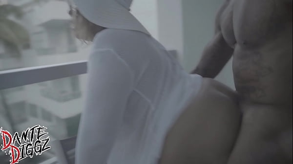 guy dick flash and masterbates in front of womans free video download