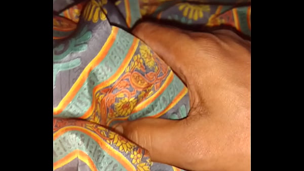 Download Video - Mastrubating with babhis satin saree