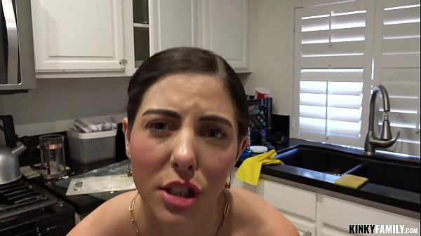 Download Video - Kinky Family - Cumming on stepdaughter Theodora Day twice