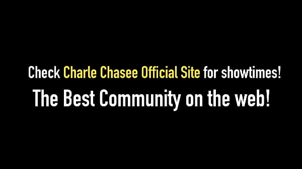 Charlee Chase Uses A Fast Dildo To Stimulate Her Clit & Pussy!