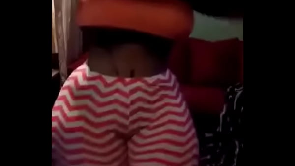Huge ass twerking