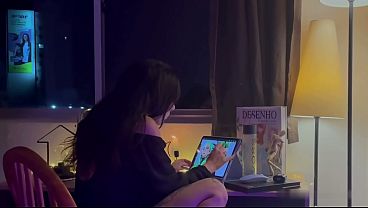 Amateur Babe Focused on Sketching Gets Interrupted by Intense Spontaneous Sex