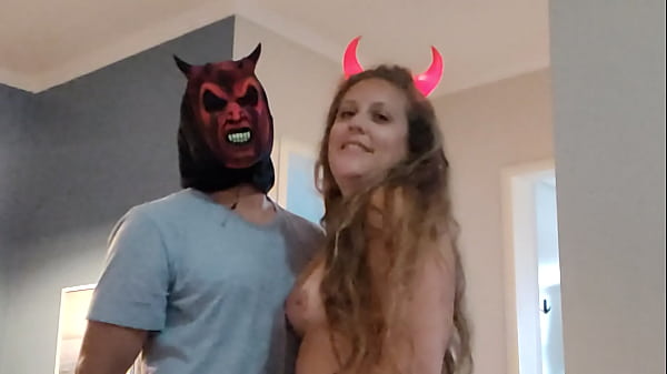 thumb she is a devil