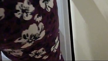 Dopo aver fatto un delizioso pompino mi faccio sfondare il culo