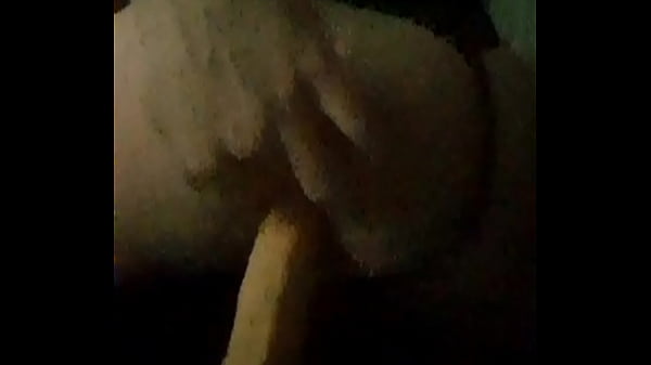 Download Video - Rabuda branquinha sentando na piroca com o cuzinho rebolando