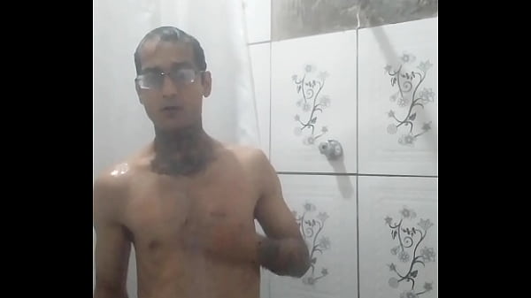 Download Video - VAZOU NA NET ME EXIBINDO PARA PUTINHA DO MEU BAIRRO HOJE VOU COMER ESSA GOSTOSA