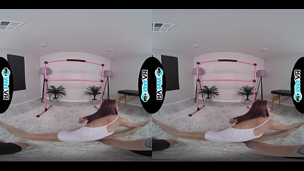 WETVR Extreme Flexible Sophia Sultry Stretched Out In VR Porn