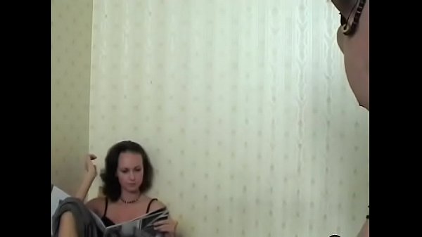 Excited teenager tests her deep throat with her man's dong