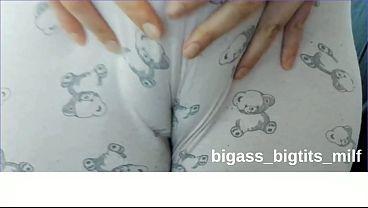 CAMEL TOE- MASTURBATE İN PAJAMAS
