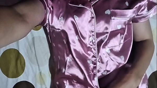 Hot Latina Girl Waking Up Solo Pussy Masturbation (REAL HOMEMADE)