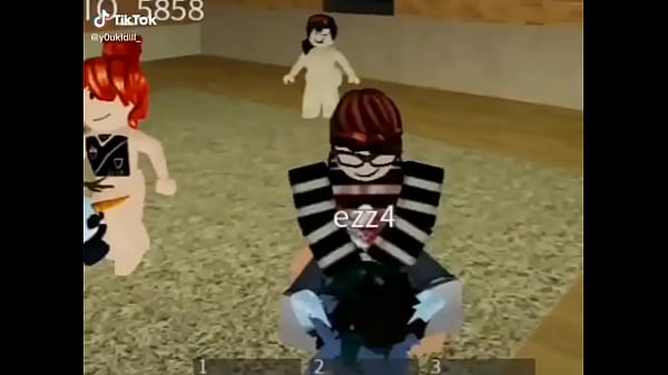 Трахает своего раба