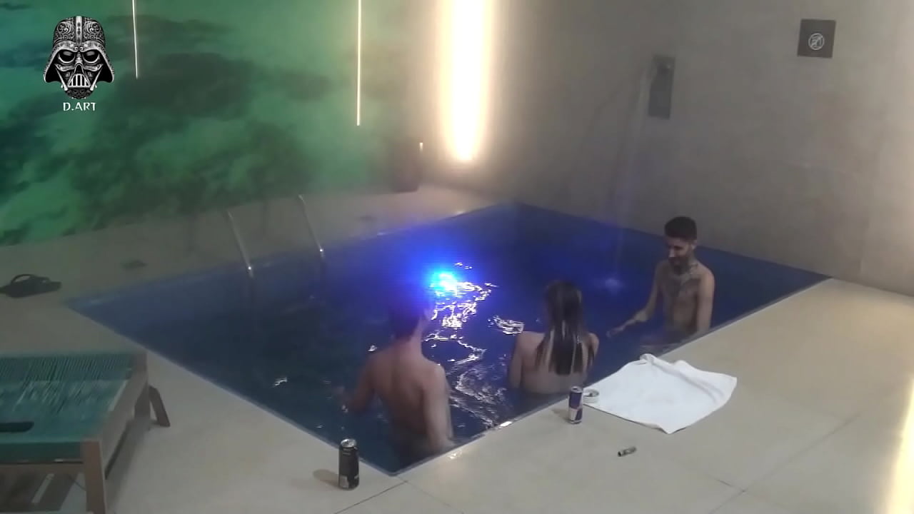 Trío con amigos en la piscina del motel Parte 2
                     amateur brazil muchos negros