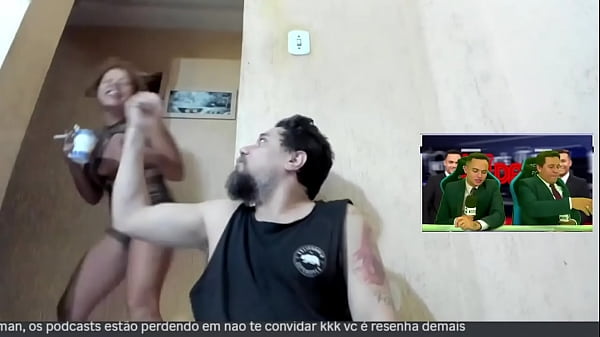 FUNK SINGER MC FIAMA PAYING CHEST IN HER INTERVIEW FOR NEW YORK TRETA