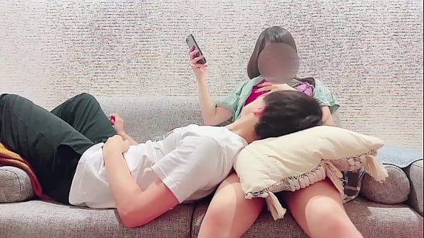 [Personal shooting] I sucked on my cute girlfriend's fair breasts like a baby in the living room. Japanese amateur hentai