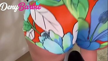 My stepsister is very hot, I couldn't resist seeing her cycling in shorts tucked into her ass, and I fucked her deliciously.