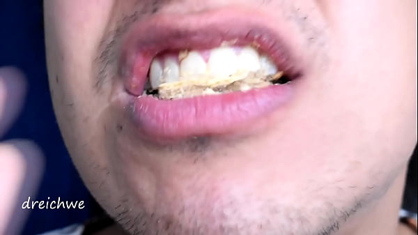Download Video - Eating cookies