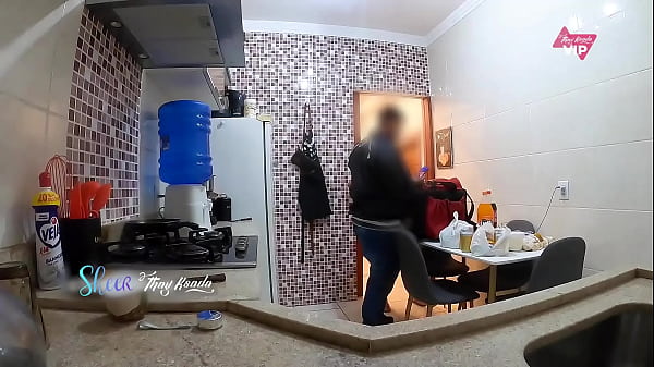I made the delivery man crazy with lust