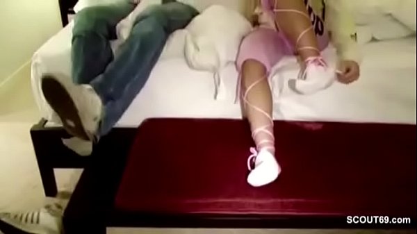 Porn star fucks a young fan right after the fair in the hotel