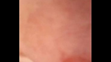 Zoccola di strada si munge come una mucca