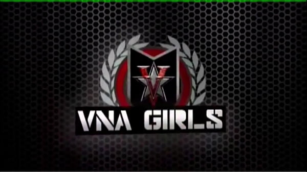 Curvy In Green! Maggie Green Finger Fucks Herself On The Bed!