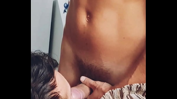 Download Video - Botei o Moz&atilde;o pra mamar