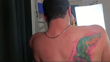 Chico heterosexual comiéndose a su amigo en un bromance
                   Chico heterosexual comiéndose a su amigo en un bromance muchos negros