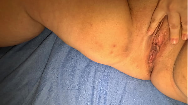 My stepsister is horny, I fucked her and I spilled all my semen in her pussy, Real homemade, Morrita, Gordibuena