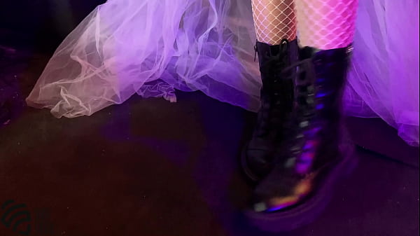 Behind the scenes of my nude fetish photoshoot