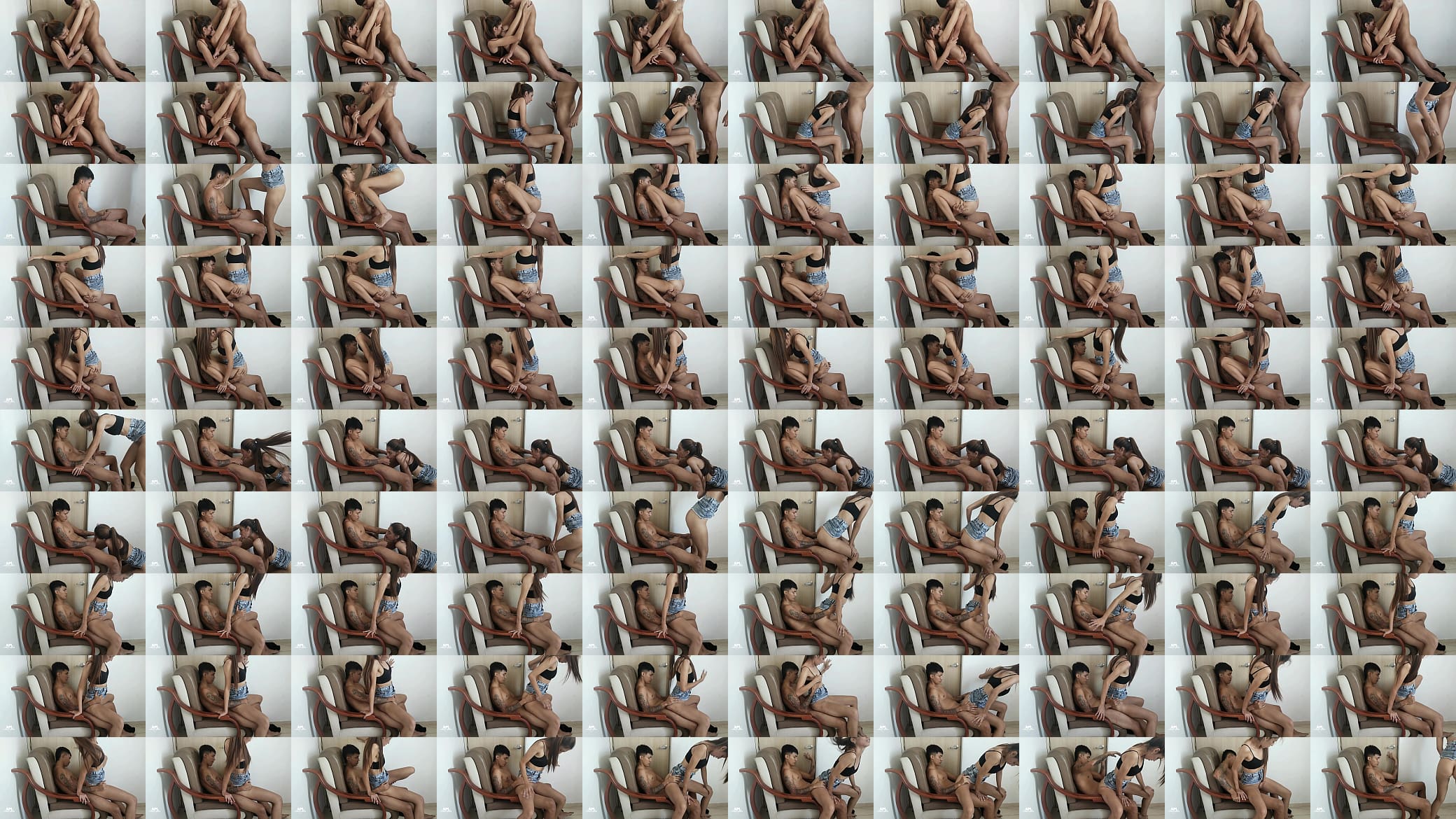 Encuentro a mi hermanastra viendo porno y masturb&aacute;ndose, est&aacute; tan caliente que terminamos follando. PARTE 2 预览图