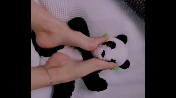 Acariciando con mis pies