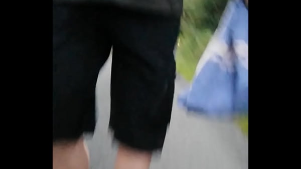 Morgens mit Nylonf&uuml;&szlig;en in Birkenstocks unterwegs