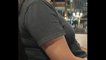 身元不明の既婚女性が夫に不貞を働いている