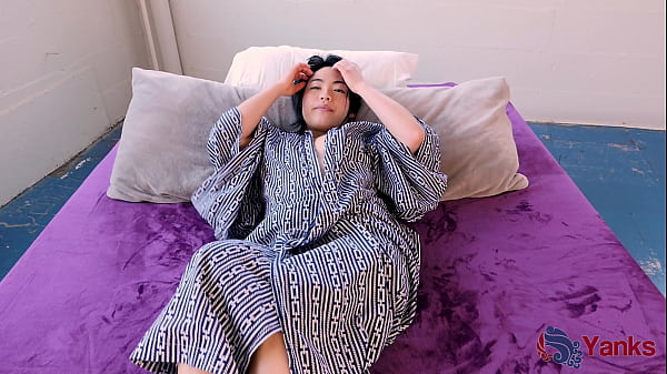 Download Video - Cutey Asian Hope Gold Learns to Love Her Body More