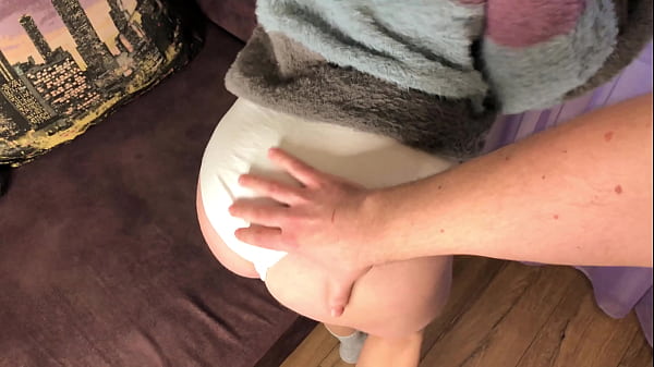 Fucking with Lover and Talking to Husband on the Phone - Russian Amateur Video with Conversations