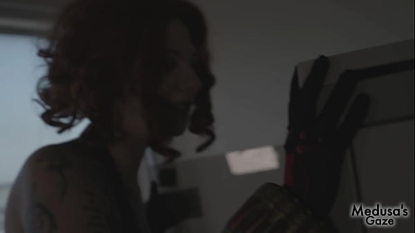 Black Widows Sting - BTS & Outtakes