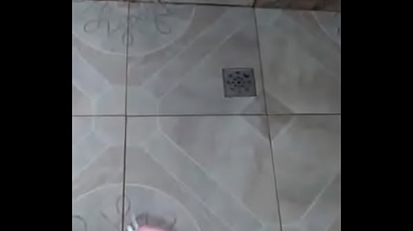 Download Video - Gozando gostoso na punheta