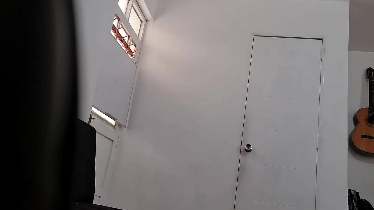 Slut Wakes Up Early To Rub Her Pussy Before Work Hidden Cam