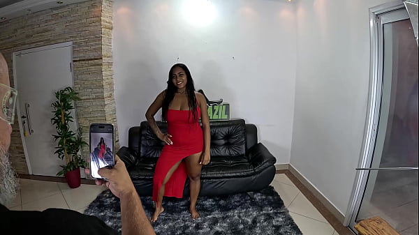 Download Video - Leticia Barberino estreando na Mans&atilde;o apronta com ator novato