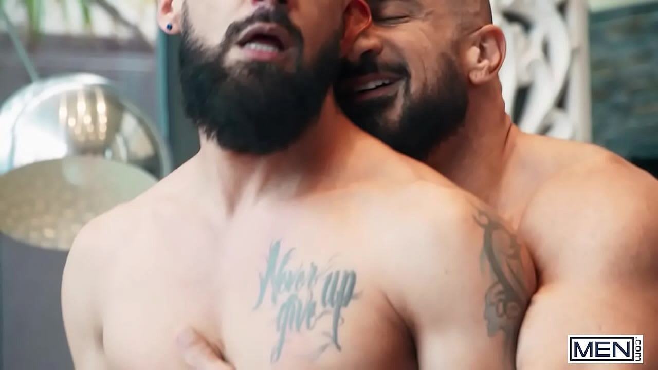 HOMBRES - Justin Jett hace que Marco Napoli abra bien la boca y le folla la cara hasta correrse sobre él
                    ass licking ass fucking gay cum on face men big cock face fuck hairy ass riding dick hairy chest sloppy blowjob reverse riding uncut dick spread eagle couch sex hard pounding bareback sex raw fucking muchos negros