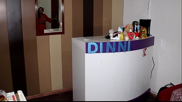 Garota de programa trepa no pelo com cliente e filma tudo