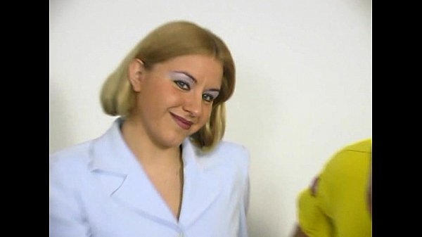Download Video - JuliaReaves-XFree - Hausfrauen Report Extra - scene 4 - video 3
