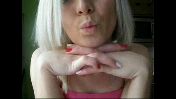 Bored Sophie entertains herself with pussy play