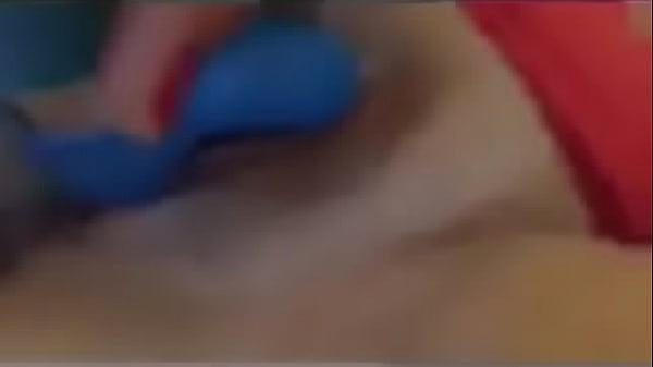 Gf slut gets loud as she cums