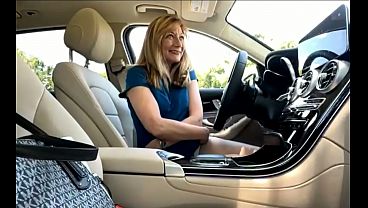 Public Purrrrrzzzz Cums Hard in Rental Car