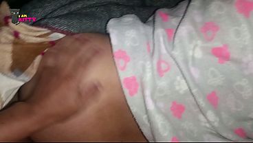 ele bombou seu pau grosso t&atilde;o forte em meu &acirc;nus que gemi alto de prazer! missionary anal!