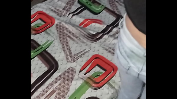 Download Video - Culiandome a la empleada de servicio&comma; la espie mientras se vest&iacute;a y me descubri&oacute;&comma; y me toc&oacute; cogerla y SIN COND&Oacute;N