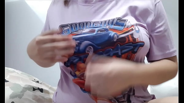 Asian Filipina Girlfriend, Shows Her Beautiful Natural Boobs