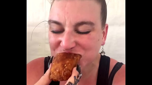 Jfc these egg rolls are delicious. Spinach artichoke and crab Rangoon.