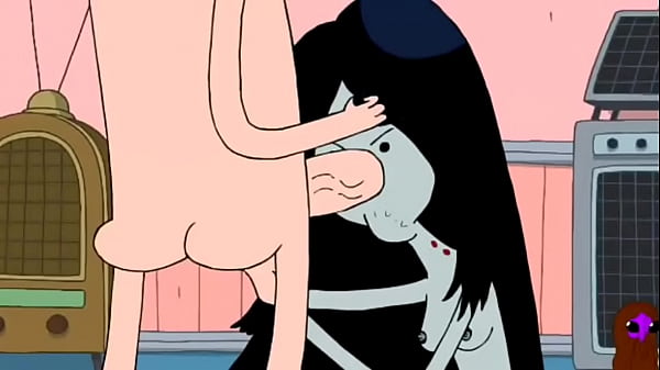 Marceline se la chupa a finn